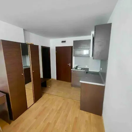 Cosy Studio Near Gondola Apartamento